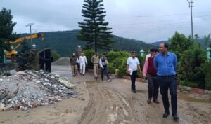 मुख्यमंत्री की सौगात से चम्पावत अस्पताल में अब दो एक्सरे , मशीनें डिजिटल तकनीक से सुसज्जित नई  व्यवस्था शुरू ।