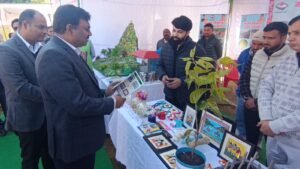 *मुख्य सचिव श्री आनन्द बर्द्धन ने चम्पावत में विकास परियोजनाओं की विस्तृत समीक्षा की*